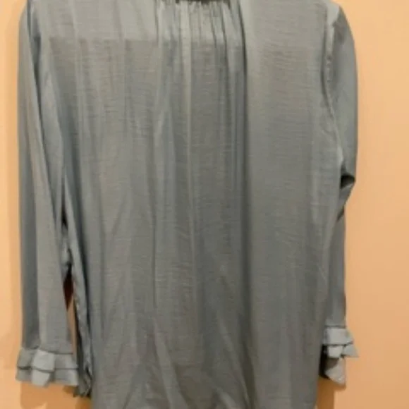 Loft - Soft Turquoise Long Sleeve Blouse - Size Medium - Picture 5 of 6